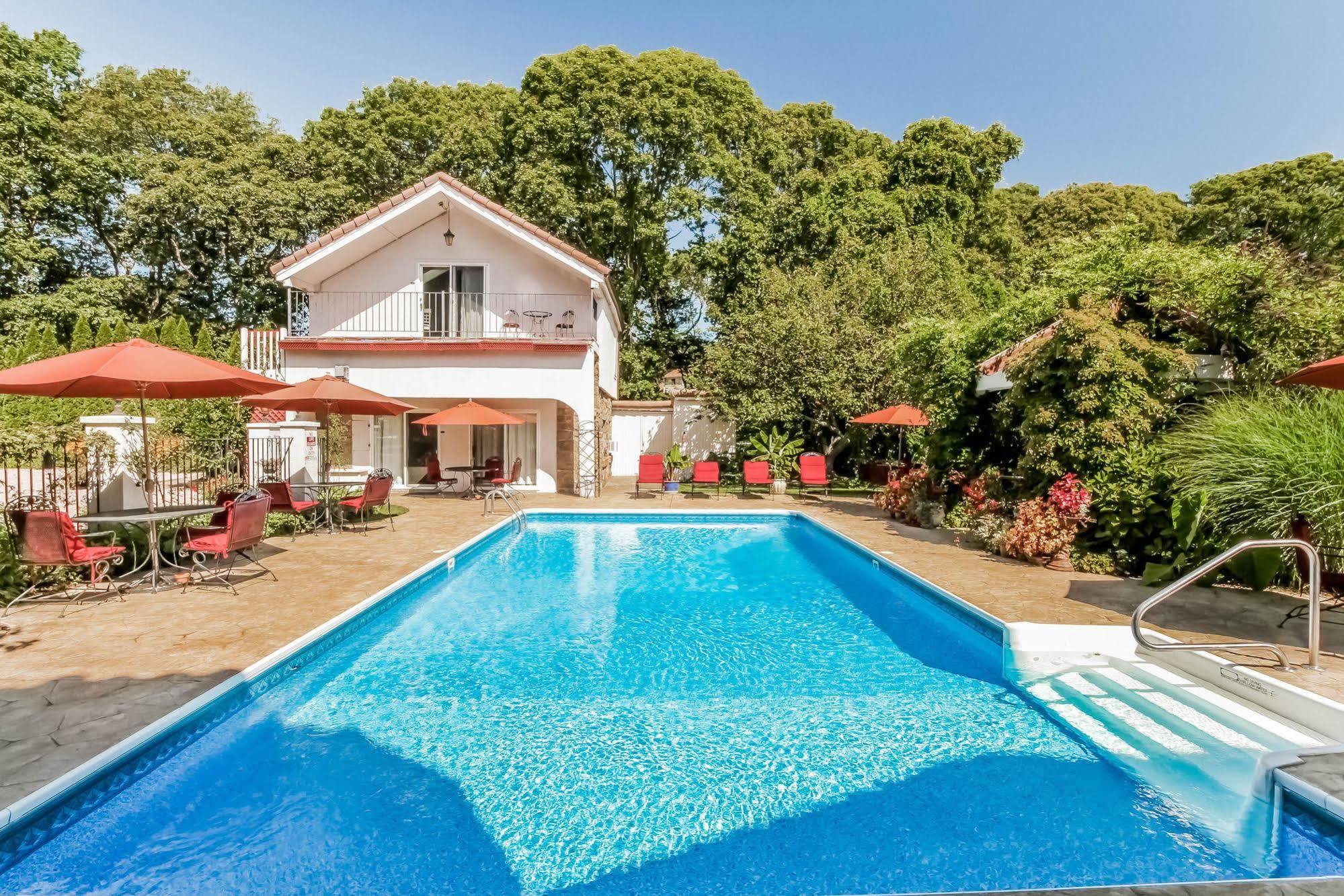 The Villa Bed And Breakfast Westerly Exterior foto